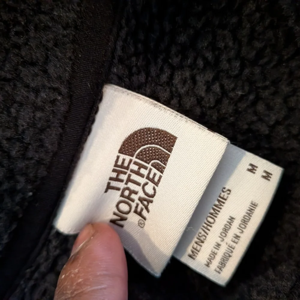 North Face Men's Dark Gray Fleece Vest - Picture 2 of 2